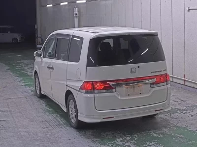 Honda STEP WAGON  с аукциона в Японии