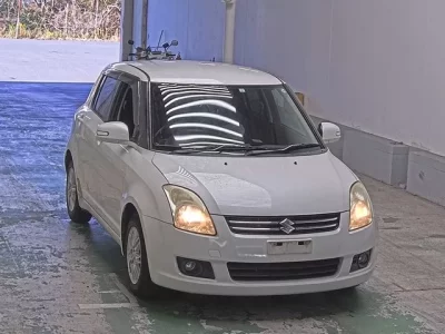 Suzuki SWIFT  с аукциона в Японии