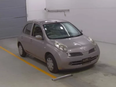 Nissan MARCH  с аукциона в Японии