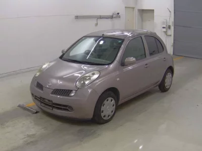Nissan MARCH  с аукциона в Японии