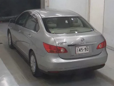 Nissan SYLPHY  с аукциона в Японии