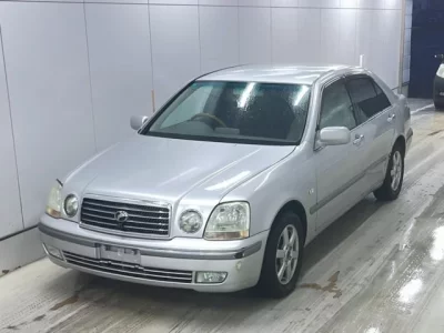 Toyota PROGRES  с аукциона в Японии