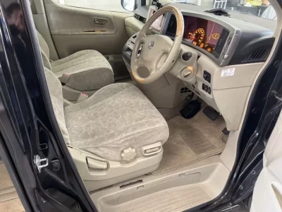 Nissan ELGRAND  с аукциона в Японии