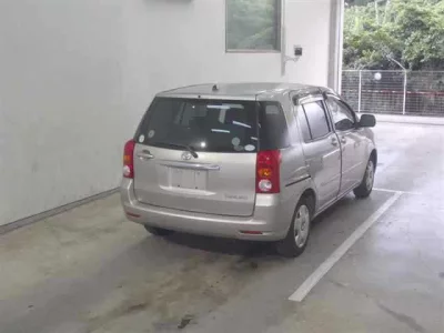 Toyota RAUM  с аукциона в Японии