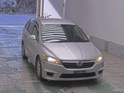 Honda STREAM  с аукциона в Японии