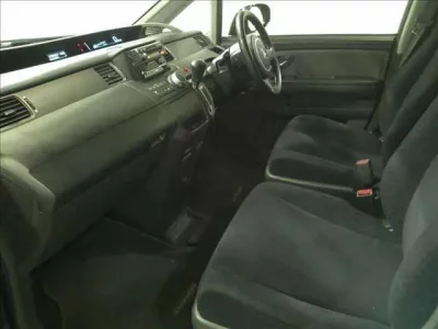 Honda STEP WAGON  с аукциона в Японии