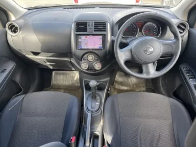 Nissan TIIDA LATIO  с аукциона в Японии