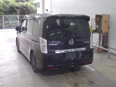 Honda STEP WAGON  с аукциона в Японии
