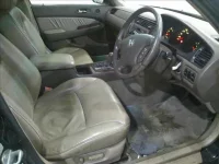 Honda LEGEND лот № 4078 оценка R  с аукциона в Японии 3