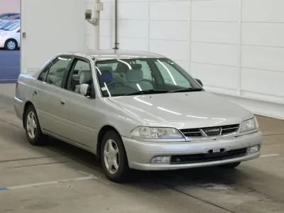 Toyota CARINA  с аукциона в Японии