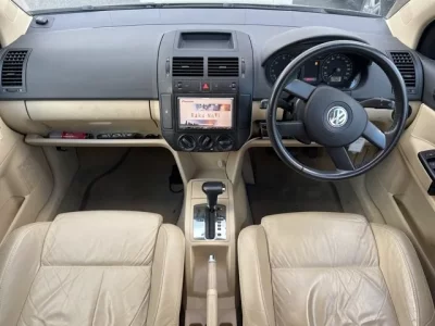 Volkswagen POLO  с аукциона в Японии