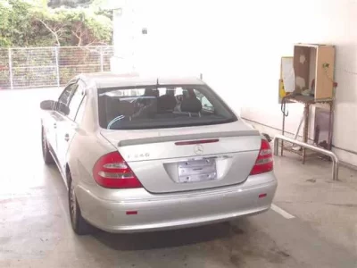 Mercedes-Benz E CLASS  с аукциона в Японии