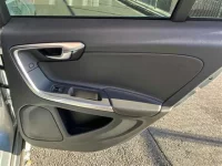 Volvo V60 лот № 10017 оценка 3.5  с аукциона в Японии 11