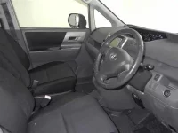 Toyota VOXY лот № 187 оценка 3  с аукциона в Японии 1