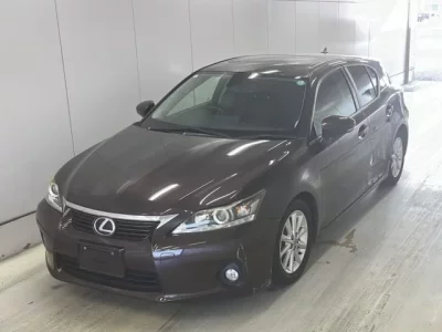 Lexus CT  с аукциона в Японии