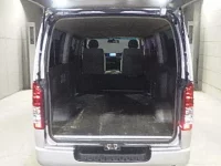Toyota HIACE VAN лот № 110 оценка 3.5  с аукциона в Японии 5