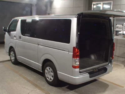 Toyota HIACE VAN  с аукциона в Японии