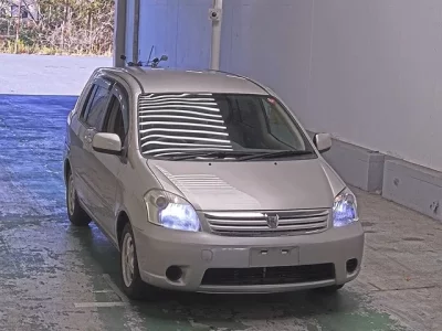 Toyota RAUM  с аукциона в Японии