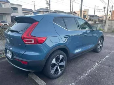 Volvo XC40  с аукциона в Японии