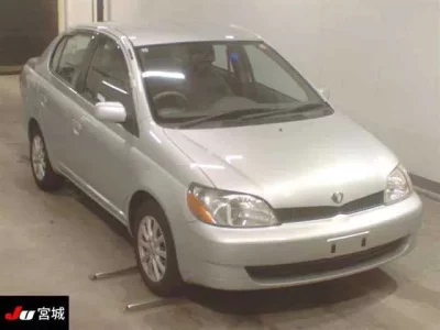 Toyota PLATZ  с аукциона в Японии