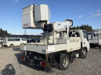 Isuzu ELF  с аукциона в Японии