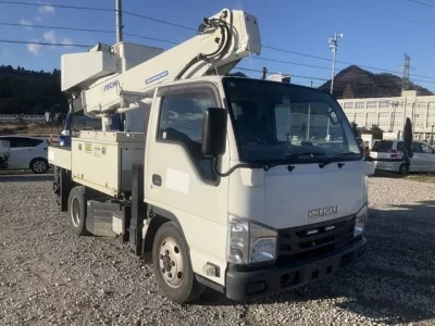 Isuzu ELF  с аукциона в Японии
