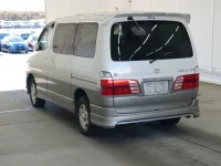 Toyota HIACE лот № 5611 оценка 3  с аукциона в Японии 1