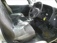 Toyota HIACE лот № 4139 оценка R  с аукциона в Японии 3