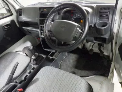 Nissan CLIPPER TRUCK