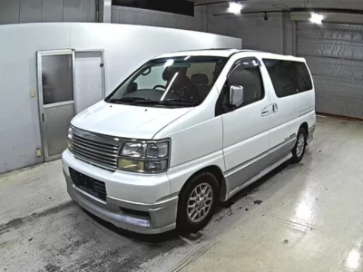Nissan ELGRAND  с аукциона в Японии