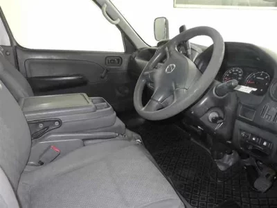 Nissan CARAVAN VAN  с аукциона в Японии