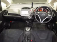 Honda FIT лот № 3035 оценка R  с аукциона в Японии 2