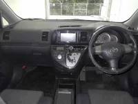 Toyota WISH лот № 215 оценка 3  с аукциона в Японии 1
