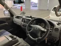Nissan CARAVAN VAN лот № 70143 оценка 3.5  с аукциона в Японии 2