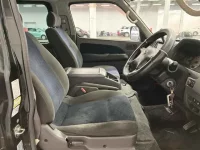 Nissan CARAVAN VAN лот № 70143 оценка 3.5  с аукциона в Японии 6