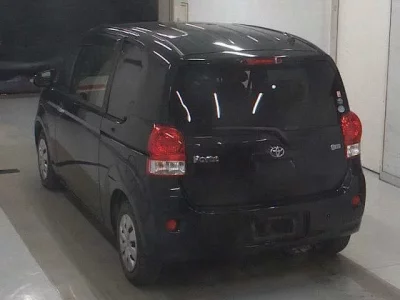 Toyota PORTE  с аукциона в Японии