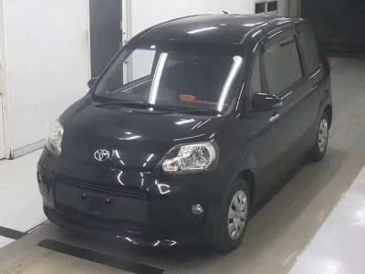 Toyota PORTE  с аукциона в Японии