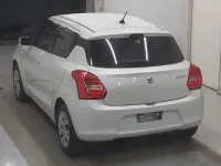 Suzuki SWIFT лот № 3050 оценка 4  с аукциона в Японии 1