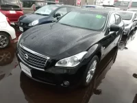 Nissan FUGA лот № 4403 оценка 4  с аукциона в Японии 2