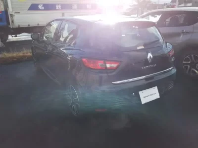 Renault LUTECIA  с аукциона в Японии