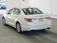 Honda INSPIRE лот № 2678 оценка RA  с аукциона в Японии 1