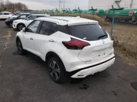 Nissan KICKS лот № 4728 оценка R  с аукциона в Японии 1