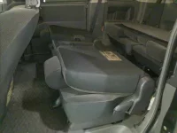 Toyota VOXY лот № 4244 оценка 3.5  с аукциона в Японии 3