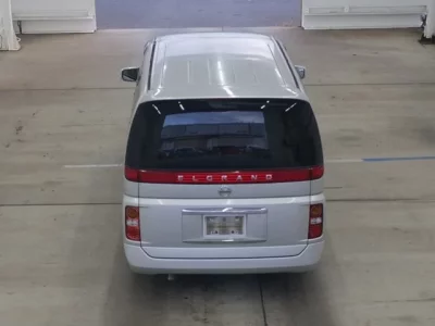 Nissan ELGRAND  с аукциона в Японии