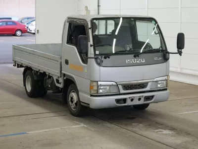 Isuzu ELF  с аукциона в Японии