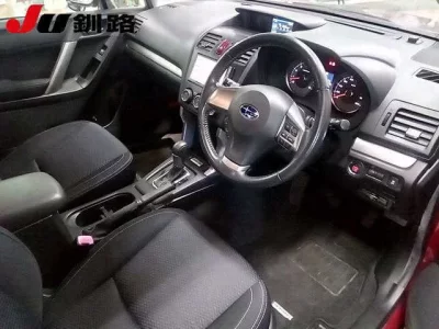 Subaru FORESTER  с аукциона в Японии