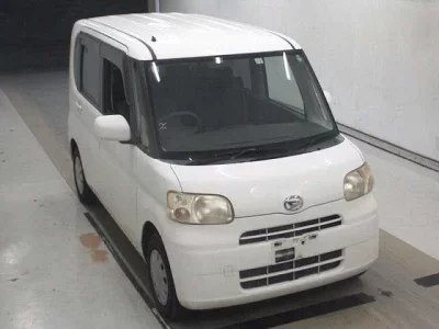 Daihatsu TANTO  с аукциона в Японии