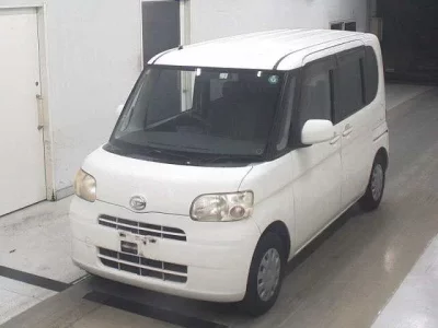 Daihatsu TANTO  с аукциона в Японии