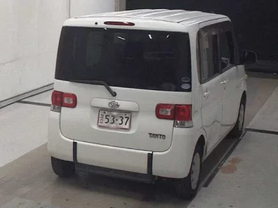 Daihatsu TANTO  с аукциона в Японии