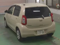 Toyota PASSO лот № 3002 оценка 3.5  с аукциона в Японии 1